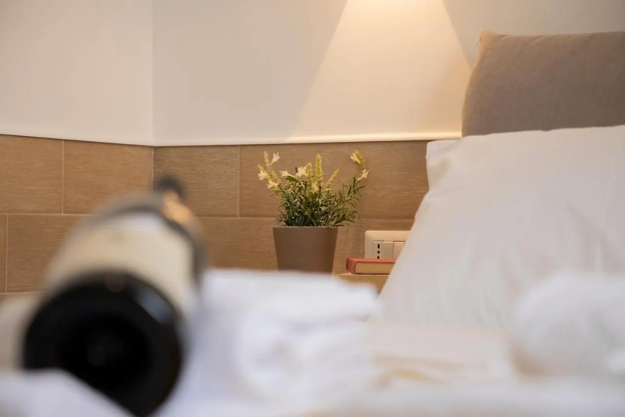 H22 Hotel Naples