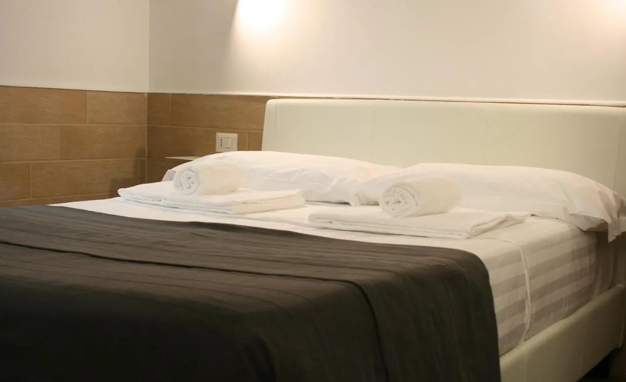 H22 Hotel Naples