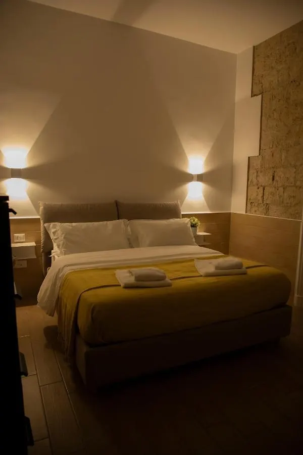 H22 Hotel Naples