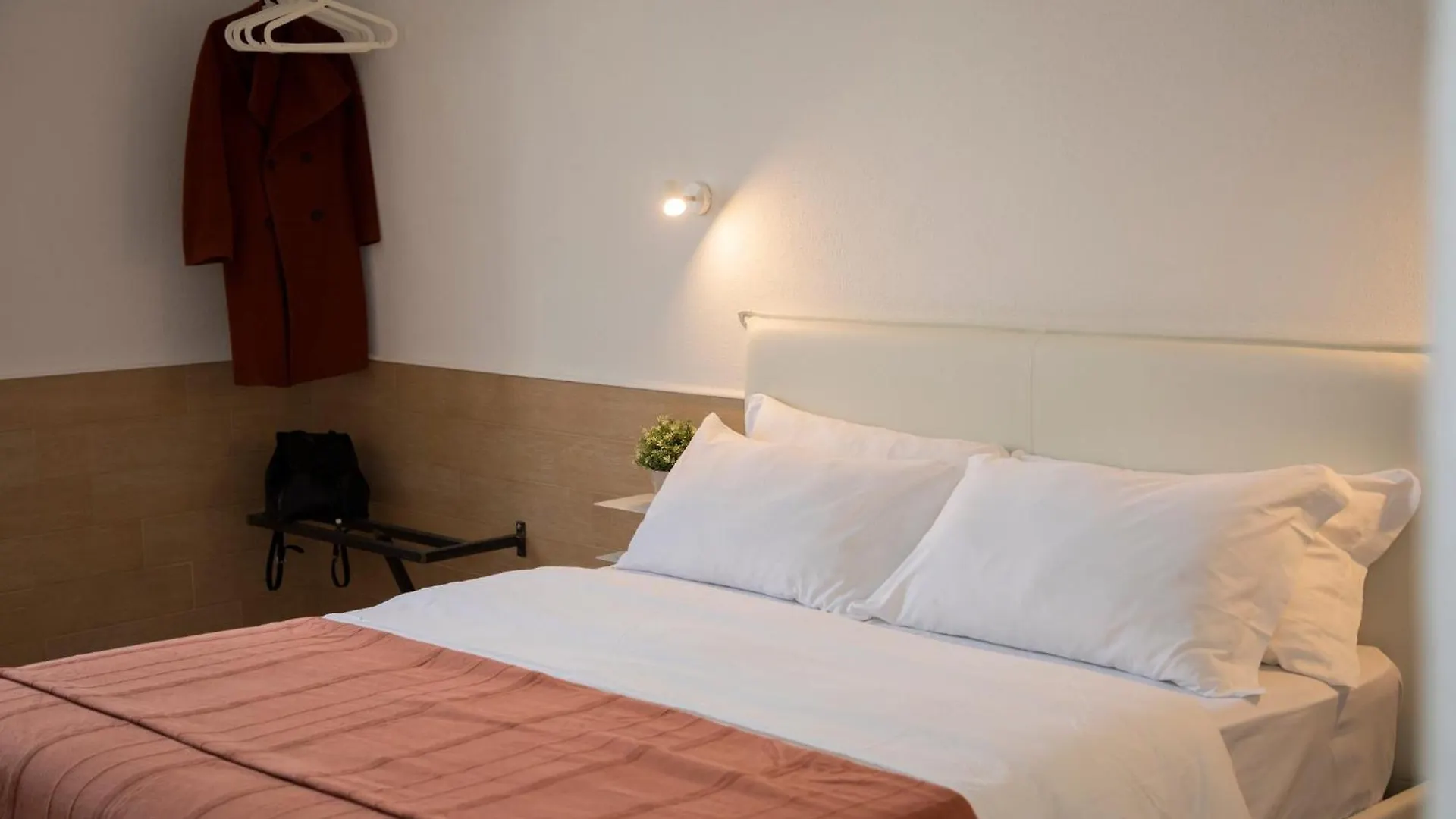H22 Hotel Naples