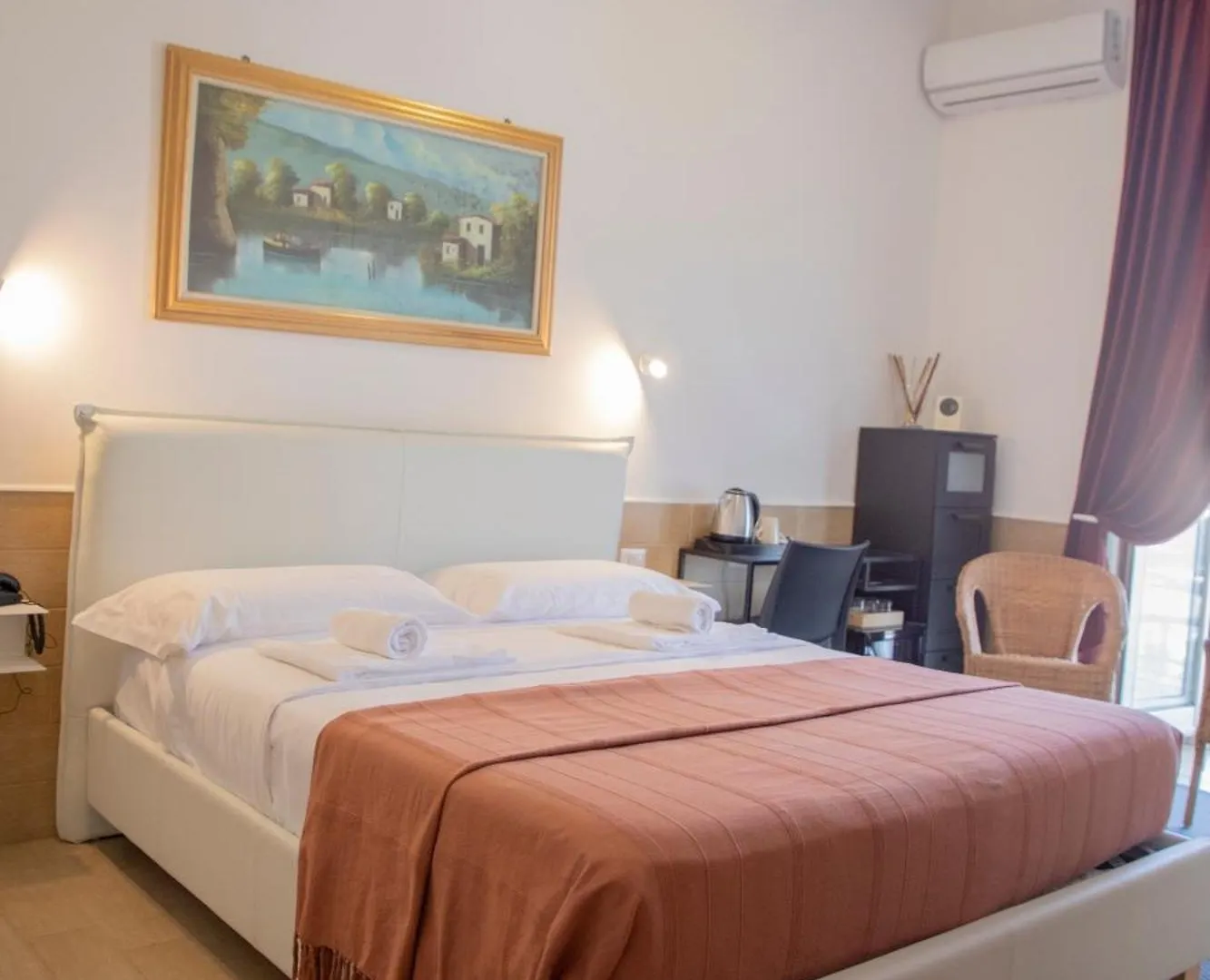 H22 Hotel Naples