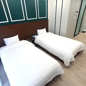 raviens-haeundae-avenue.busan-hotelsweb.com/